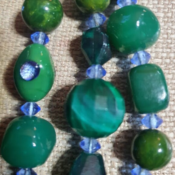 Hattie Carnegie - Picture 4 of 7